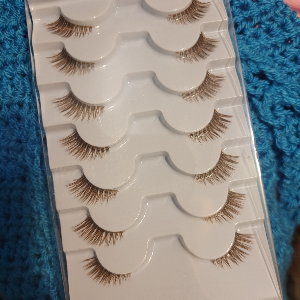4 For $10 - Brown False Eyelashes / Seven Pairs